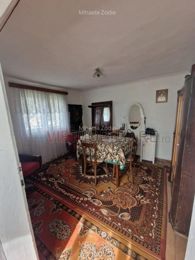 Maneciu Pamanteni - Casa  si anexa 170 mp construiti - 4 camere - 460 mp teren - 2