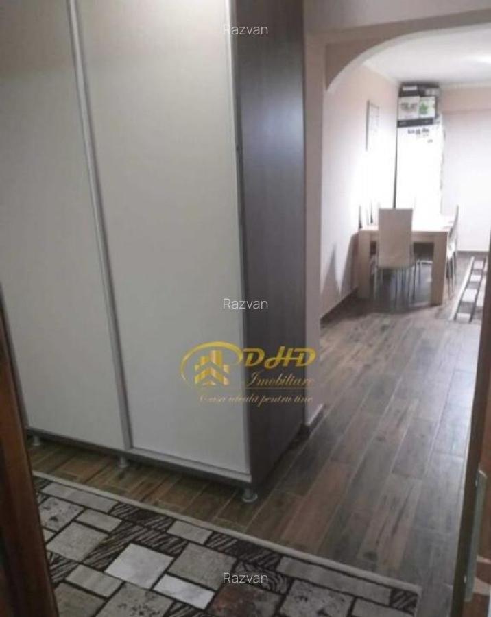 Apartament 3 camere Decomandat Nicolina - 6