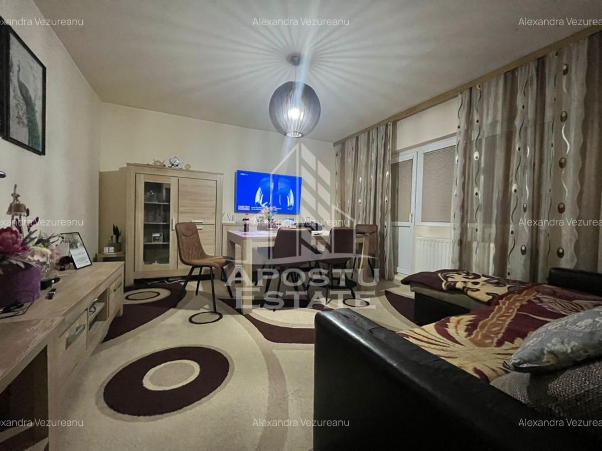 Apartament cu 3 camere decomandat în Soarelui - 2