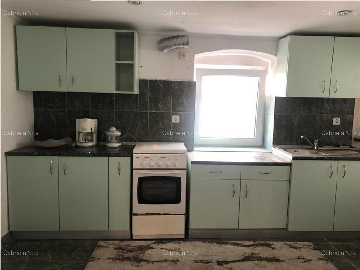 Casa locuibila cu teren generos,  REPUBLICII SANPETRU - 9