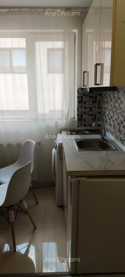 Garsoniera, Berceni, Aparatorii Patriei, Bloc Reabilitat - 5