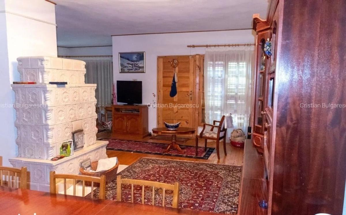 Casă de vacanță spațioasă în Moieciu de Jos - 8