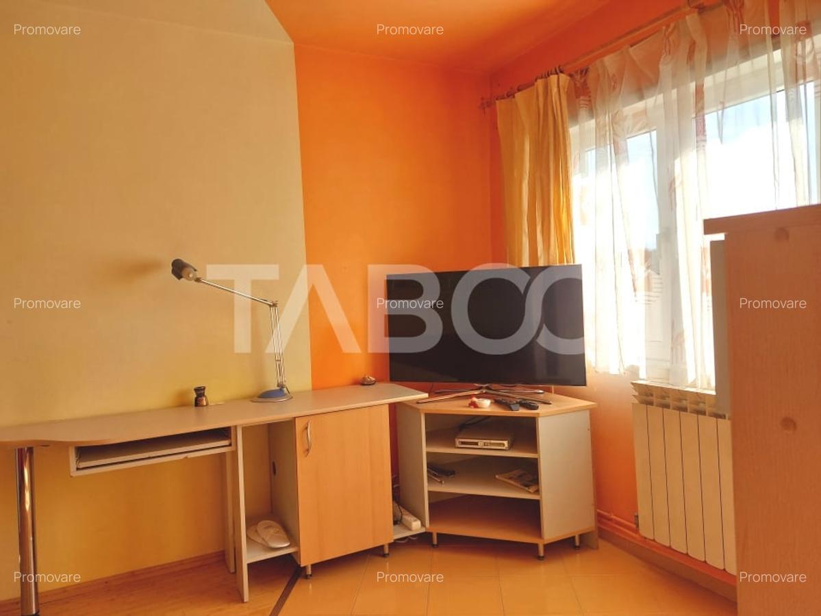 Apartament 50 mpu 2 camere etaj 3 pivnita Piata Noua Cisnadie - 7