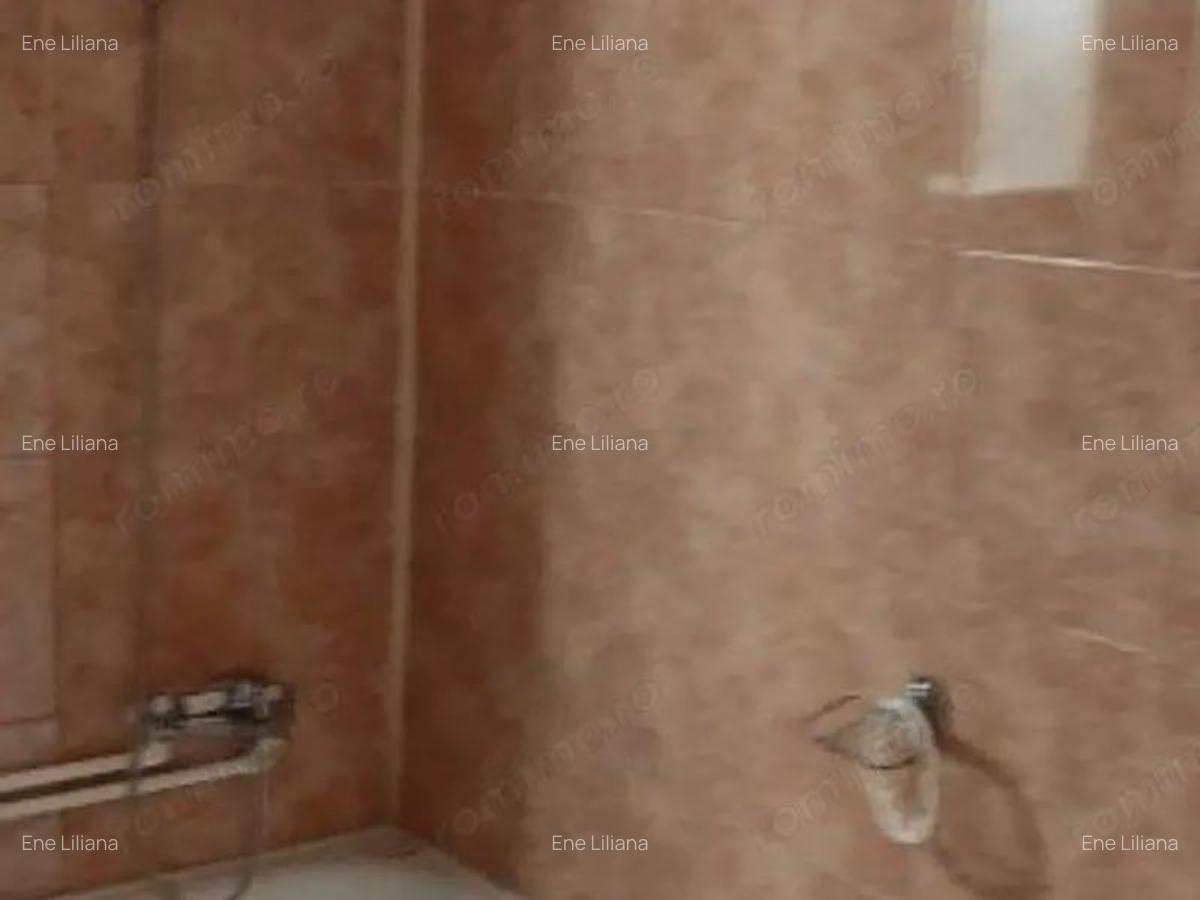 Apartament cu 2 camere decomandat - Piata Centrala - 5