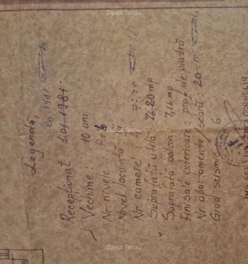 Vand schimb cu 1, 2 cam. parter - apartament 4 cam, et.3, ultracentral Bucecea, 68.900 euro neg. - 2