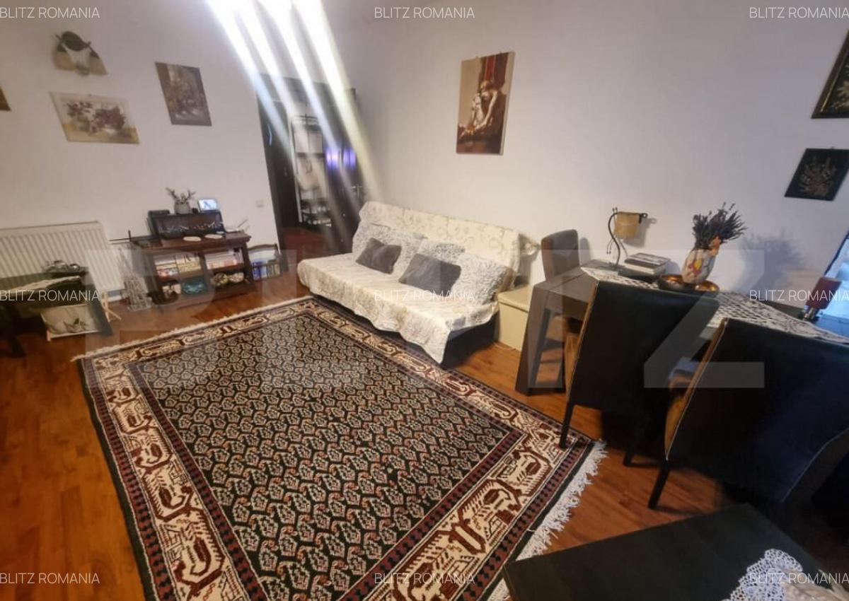 Apartament de vanzare, cu 2 camere, decomandat, 62 mp, zona - 2