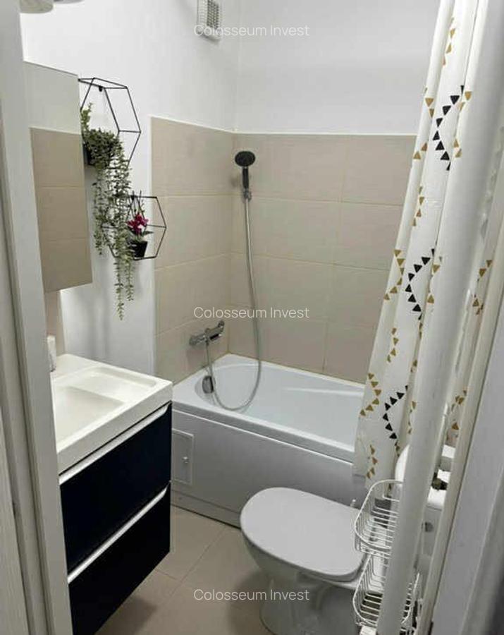 Camera de camin cu baie si bucatarie- zona Astra - 6