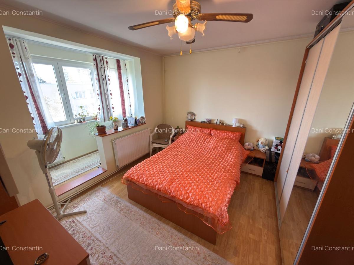 Apartament 4 camere, cetrala termica, boxa 12 mp in acte, str. Gura Ialomitei 5 - 11 Apartament 4 camere, cetrala termica, boxa 12 mp in acte, str. Gura Ialomitei 5 - 11