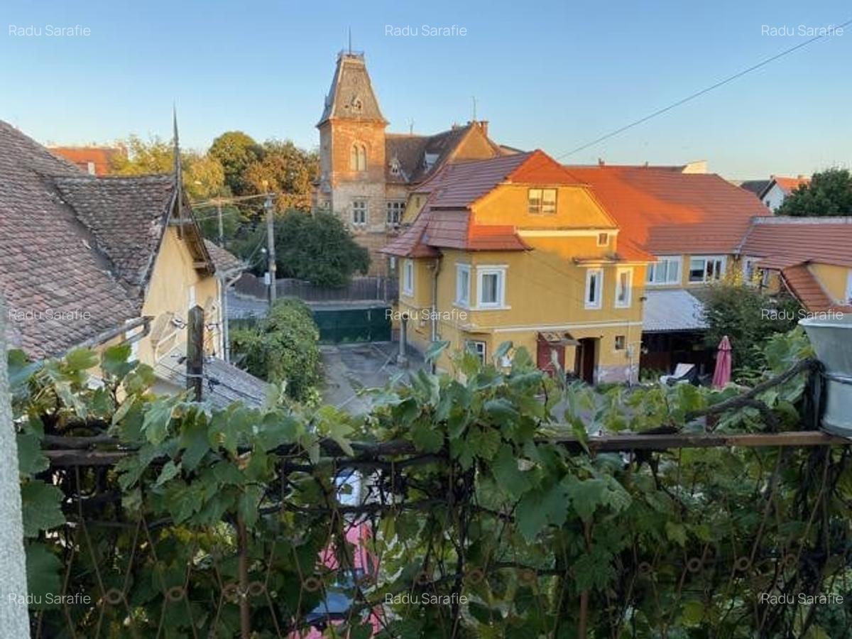 Ap 2 cam spatios 70 mp str dealului central et 2 - 6