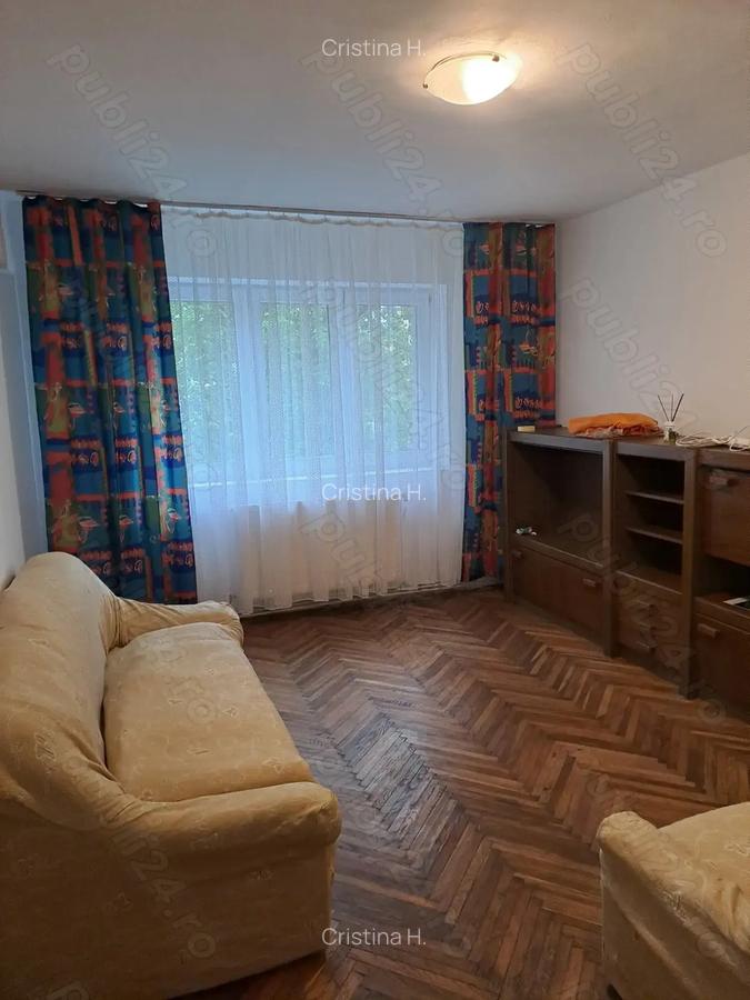 Vand apartament decomandat 2 camere, str. Minerului - 2