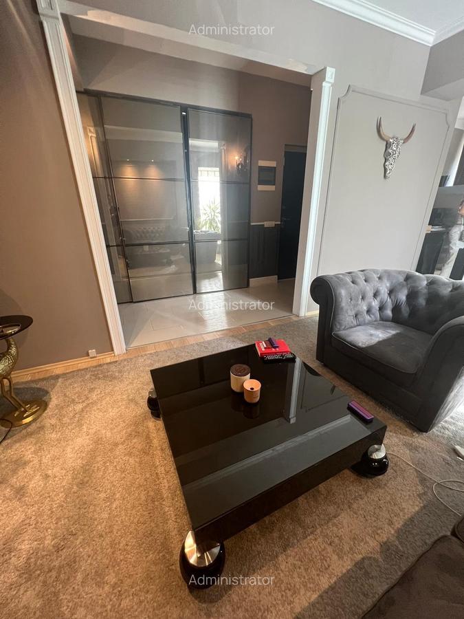 880€-Ferdinand, 98mp, centrala - 3 880€-Ferdinand, 98mp, centrala - 3