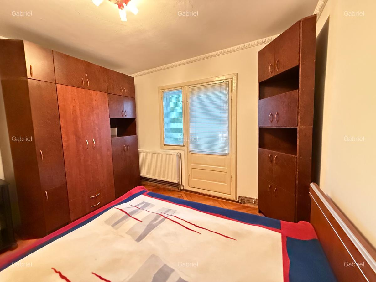 Apartament cu 3 camere decomandat în Girocului - 6