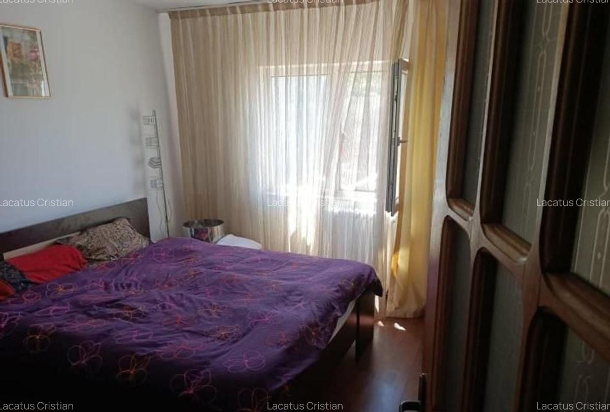 APARTAMENT 4 CAMERE DECOMANDAT CONFORT 0 ZONA FALEZA NORD - 4