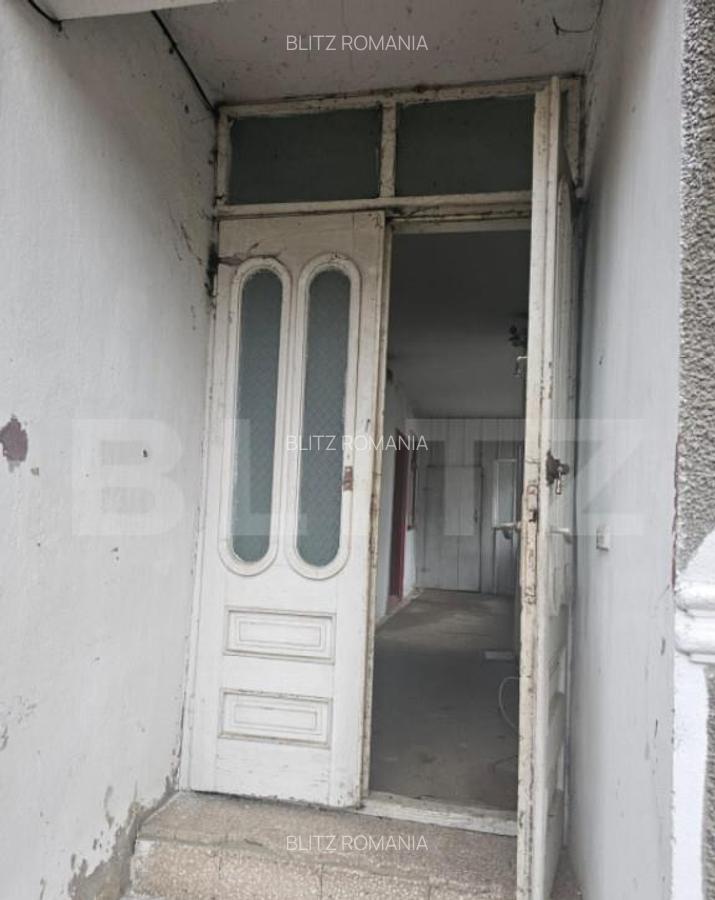 Casa veche cu 4 camere, demisol, teren 300 mp, zona Campen - 4