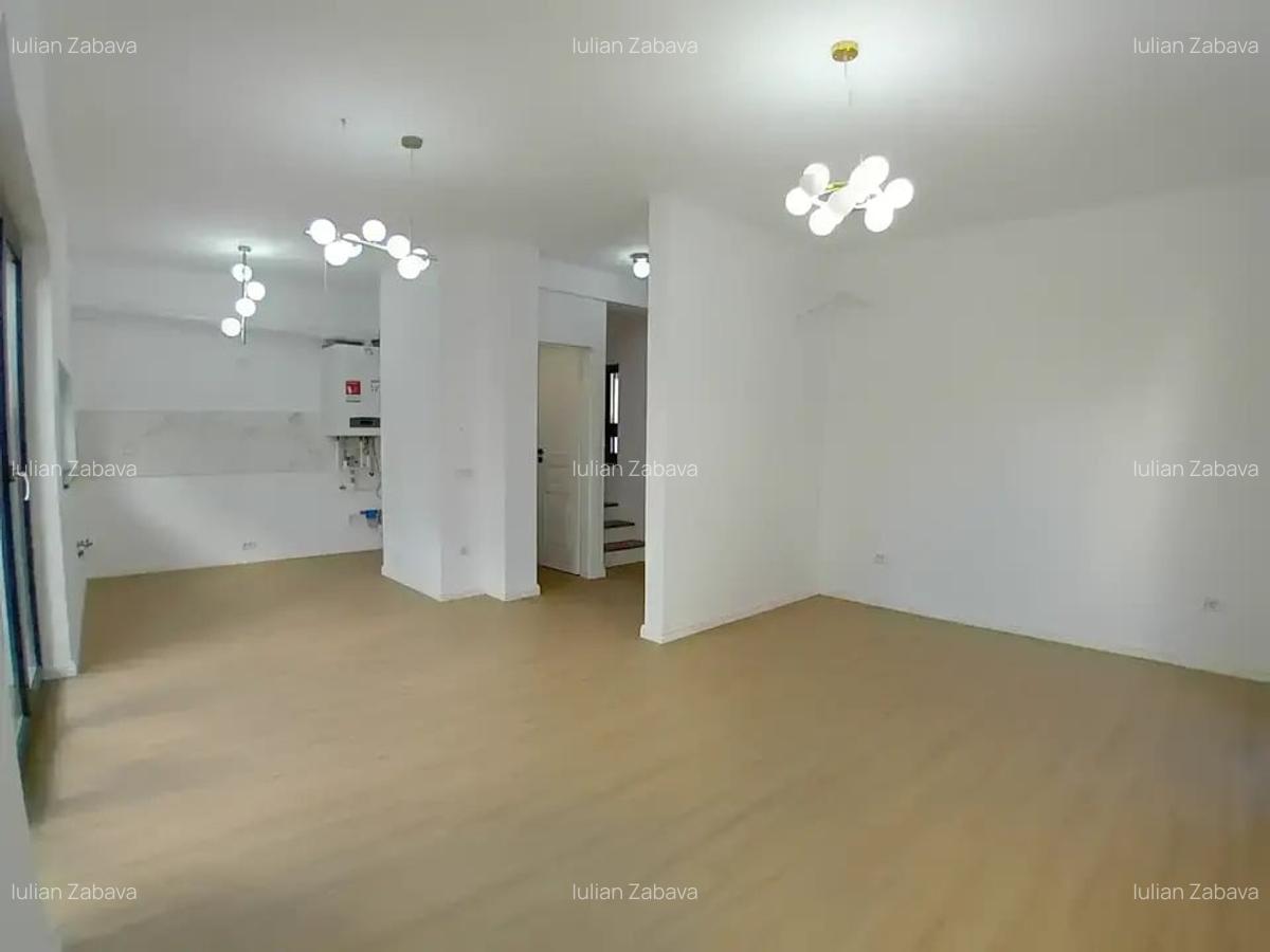 Casă cu 5 camere în Sisești - 6