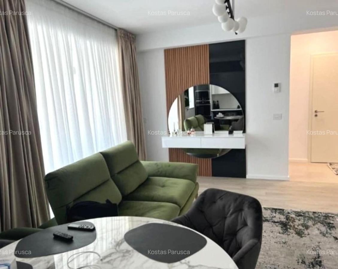 Apartament cu 2 camere decomandat în Tractorul - 7