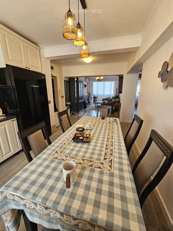 Apartament cu 3 camere decomandat în Simion Bărnuțiu - 12