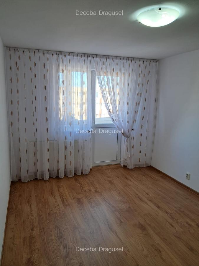 Apartament cu 3 camere decomandat în Griviței - 3