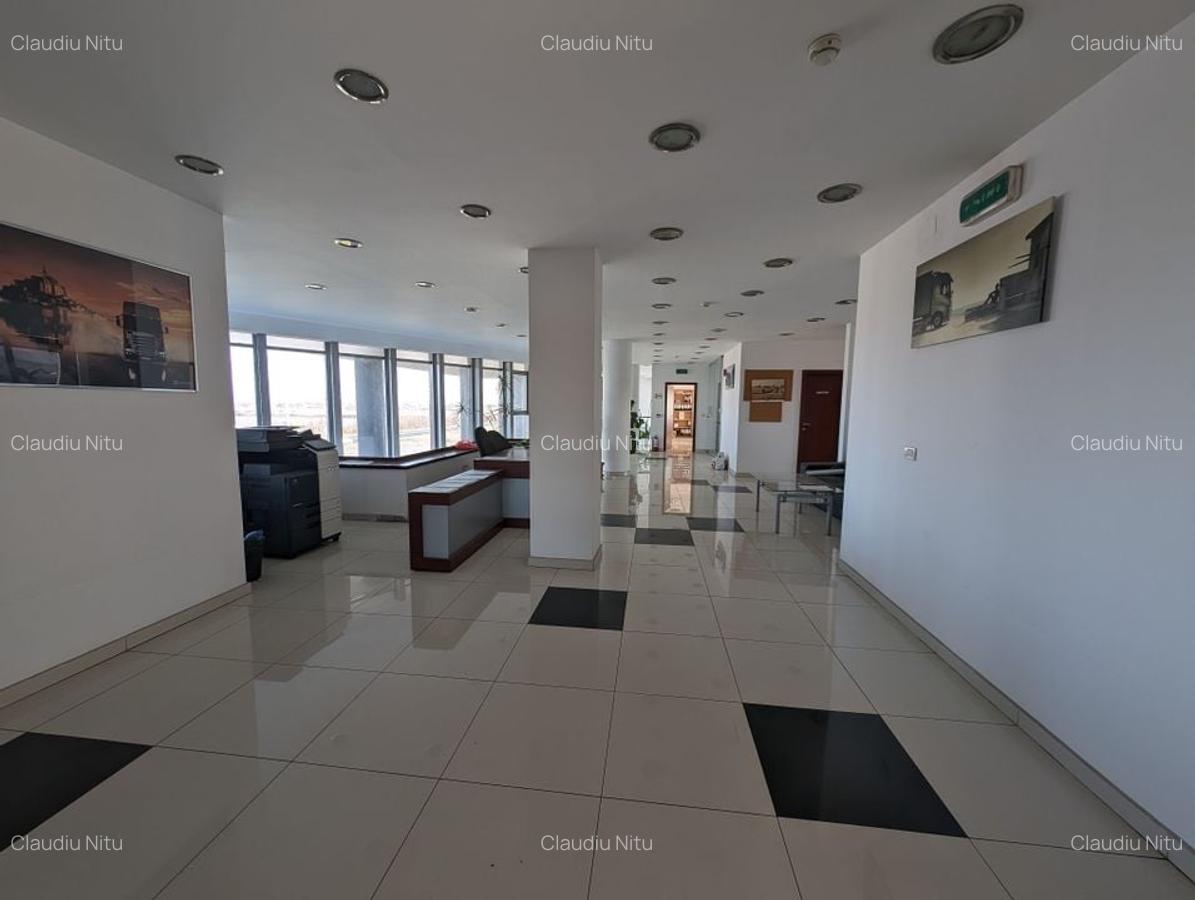 Hala cu teren generos langa acces A1 - 7