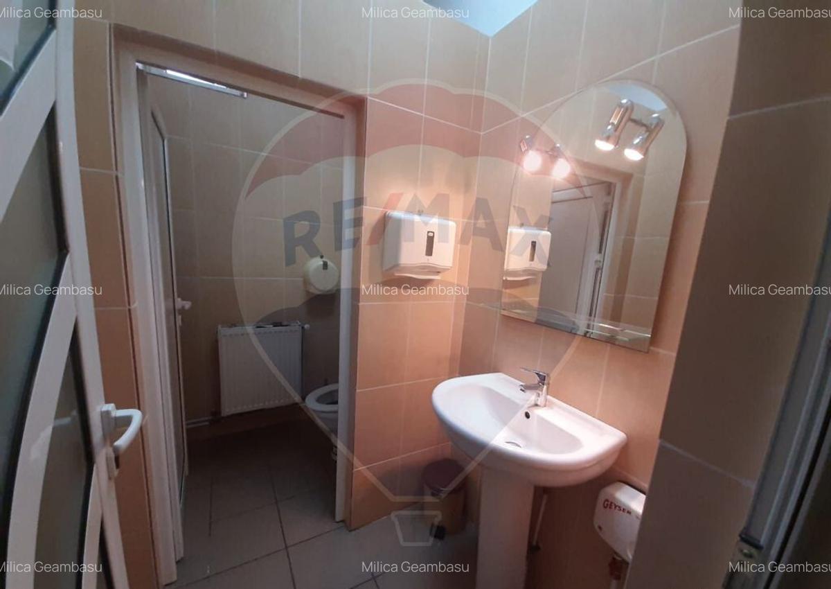 Spa?iu comercial 210mp de inchiriat in zona Ultracentral - 9 Spa?iu comercial 210mp de inchiriat in zona Ultracentral - 9