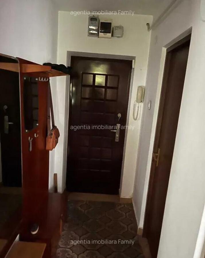 Apartament cu 2 camere decomandate etaj 2 Zona Marasesti - 2