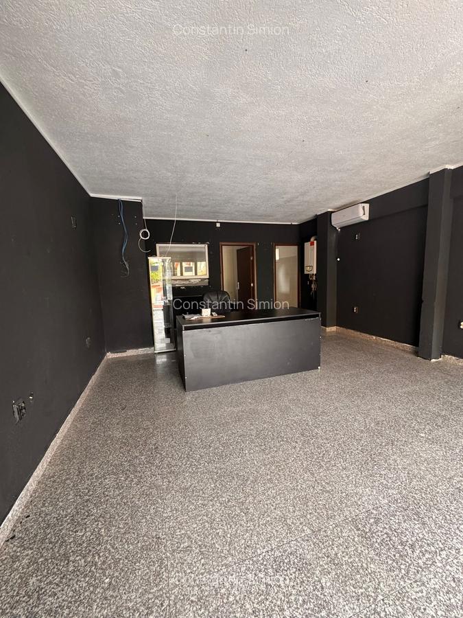 Spațiu comercial, 39 mp în Apărătorii Patriei - 3