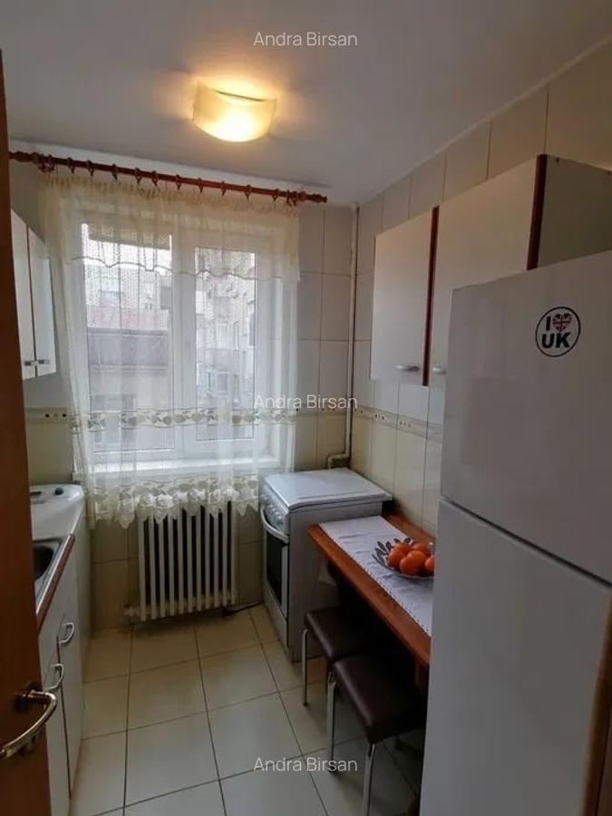 Inchiriere Apartament cu 2 Camere Ultracentral Piata Romana - 5
