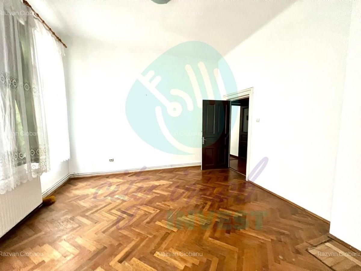 Ap. în Vilă– 4 camere | Ultracentral – Parcul Cișmigiu | Curte comună - 5