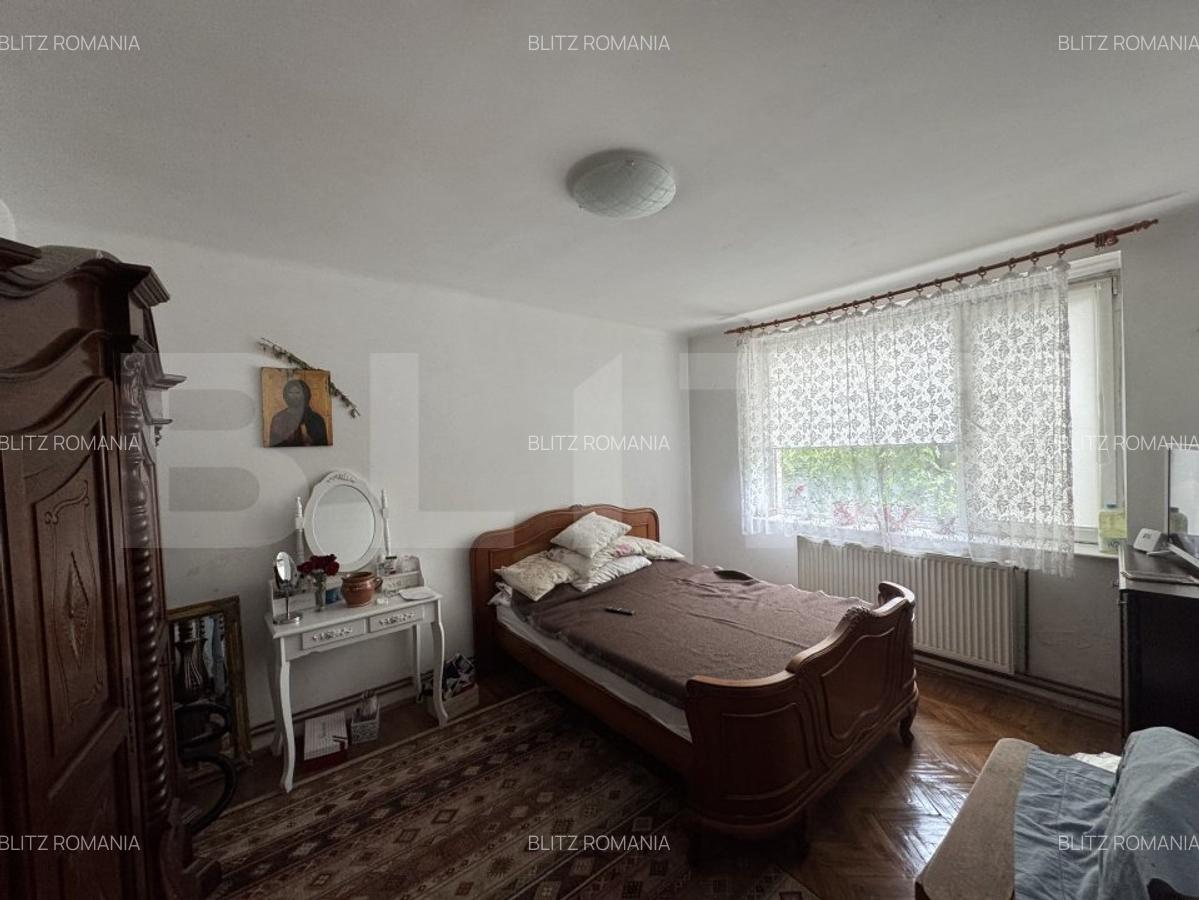 Apartament 2 camere, decomandat, zona C.A.M - 3