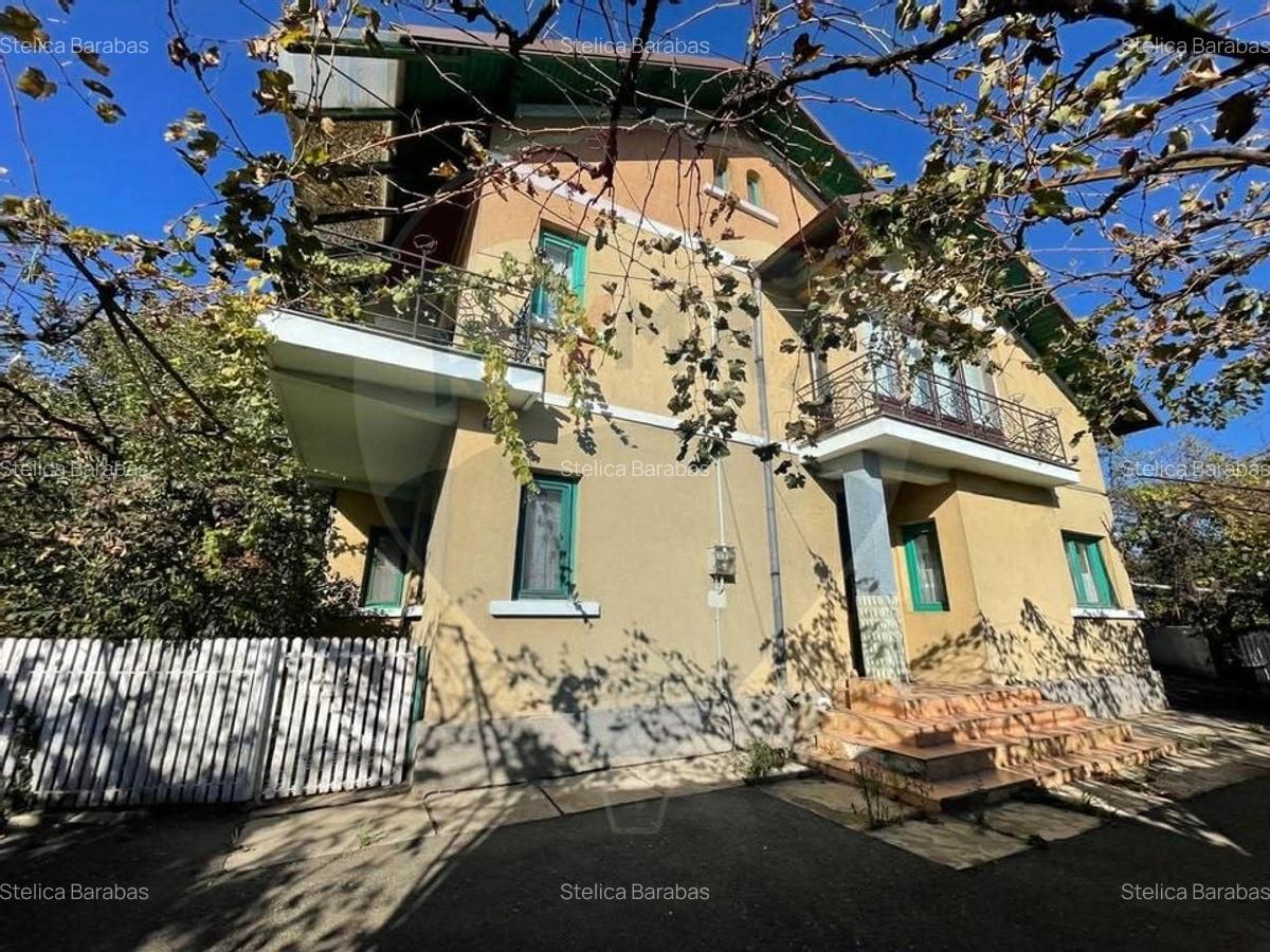 Casa / Vila spatioasa cu curte generoasa in Urlati - 1