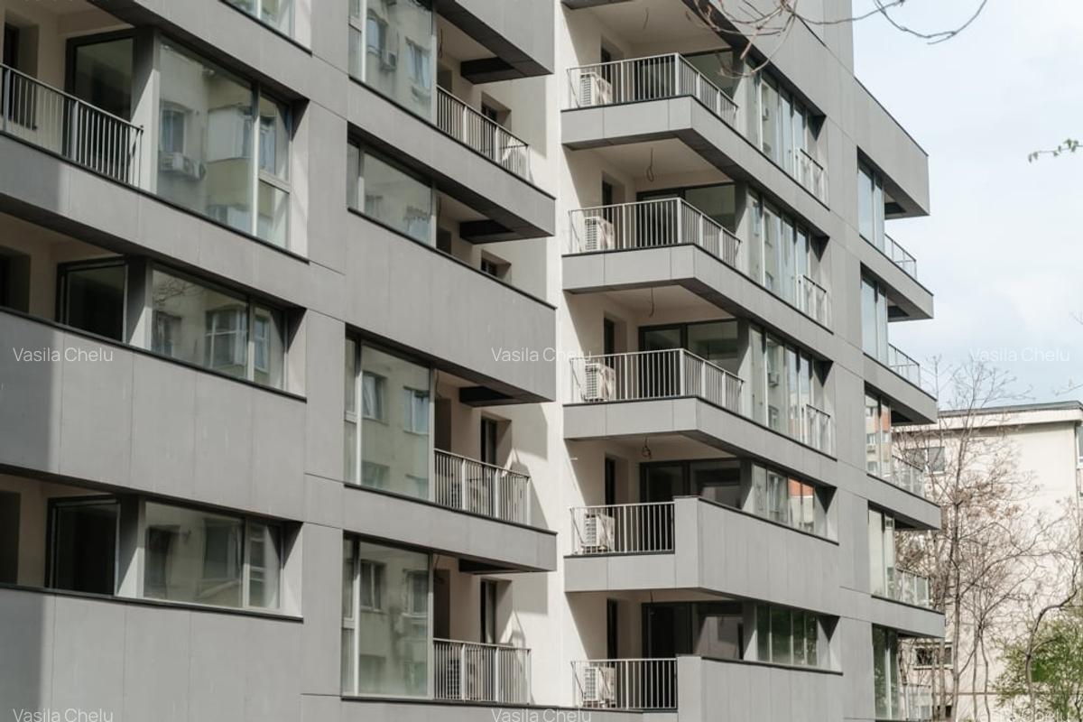 Apartament cu 4 camere decomandat în Tei - 1