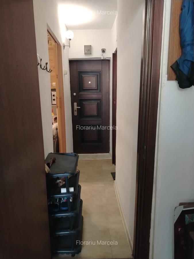 Garsoniera zona Cornisa etaj 2 - 1