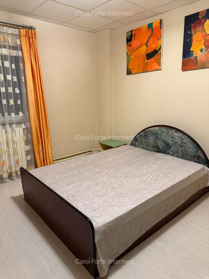 Apartament 3 camere de închiriat – Faleză Nord, Constanța 550 euro - 12