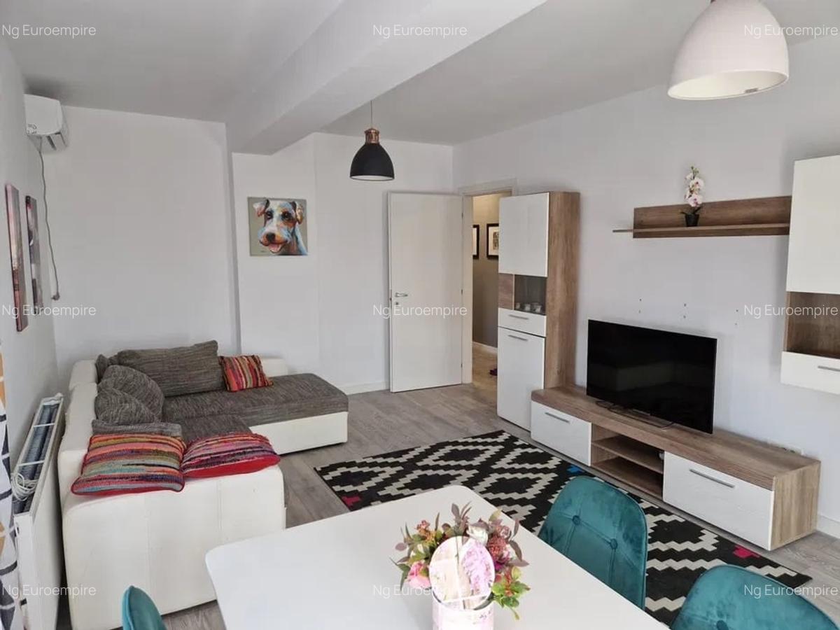 Apartament 3 camere decomandate zona Tomis Plus - 2