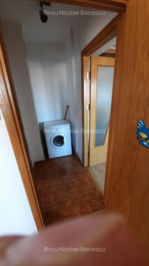 Apartament 3 camere semidecomandat cu 2 grupuri sanitare - 5