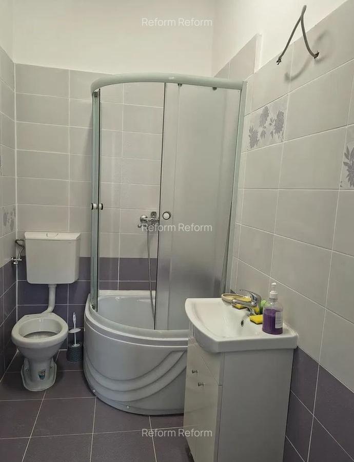 De vânzare casă cu teren 770 mp, în Dâmbul Rotund - 8 De vânzare casă cu teren 770 mp, în Dâmbul Rotund - 8