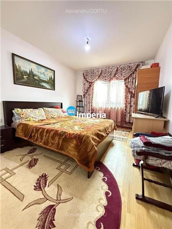 Casa 8 camere, 3 bai, canalizare, 300 teren Tineretului  Lunca Cetatuii - 5