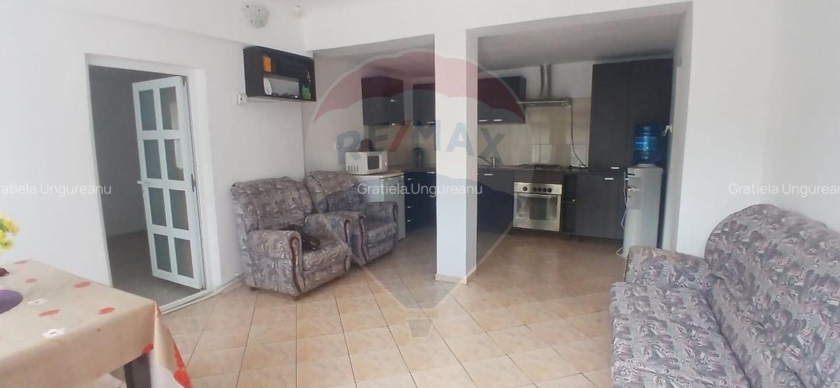 Casa individuala cu 8 camere de vanzare in Targoviste Preot Goglea - 3