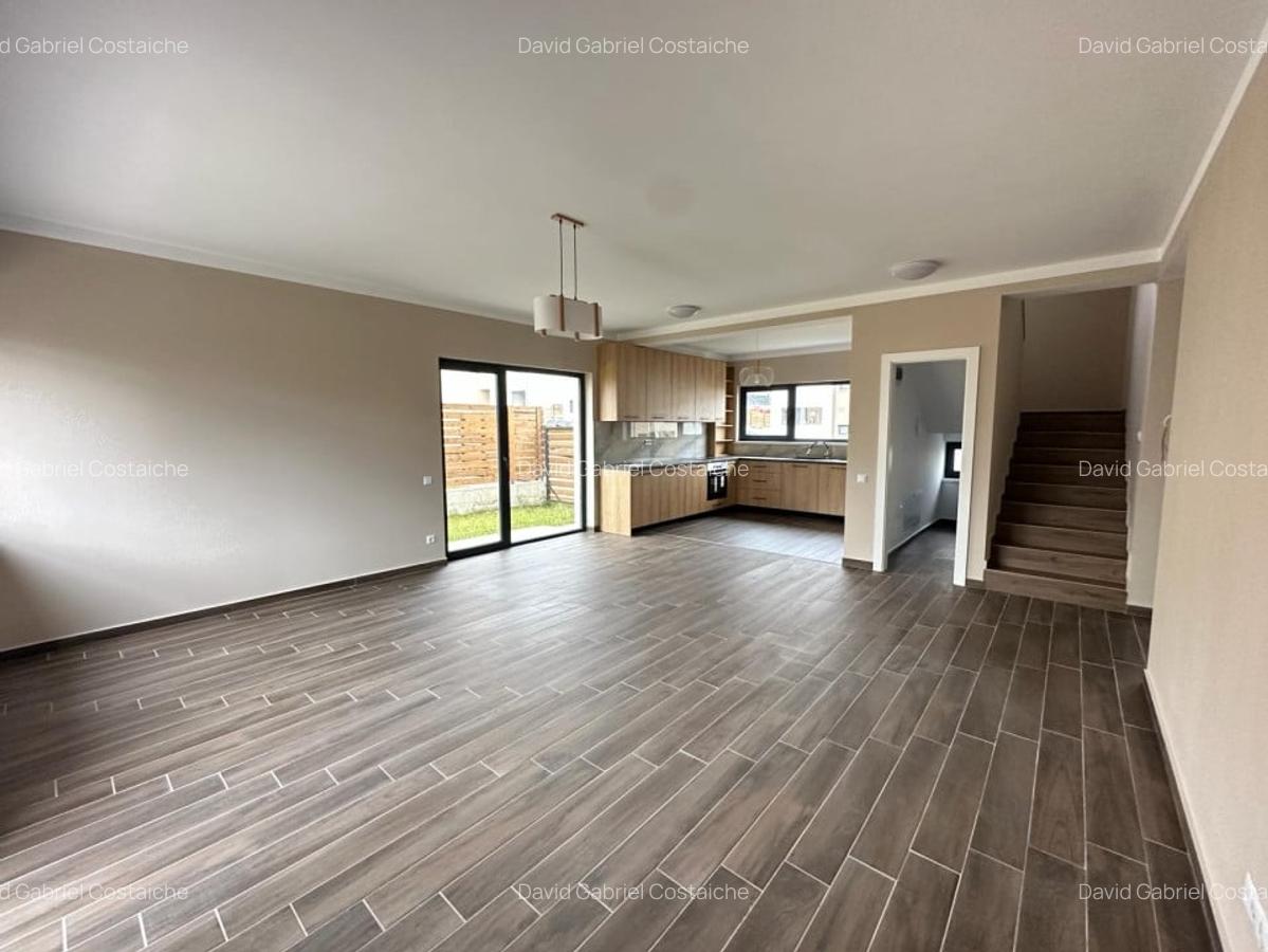 Casa individuala de 4 camere, 129 mp utili, curte 445 mp., garaj, Pet Friendly. - 1