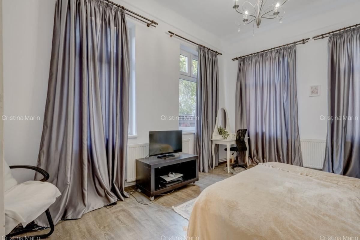 Casa interbelica cu farmec, in apropiere de Mall Vitan - 16 Casa interbelica cu farmec, in apropiere de Mall Vitan - 16