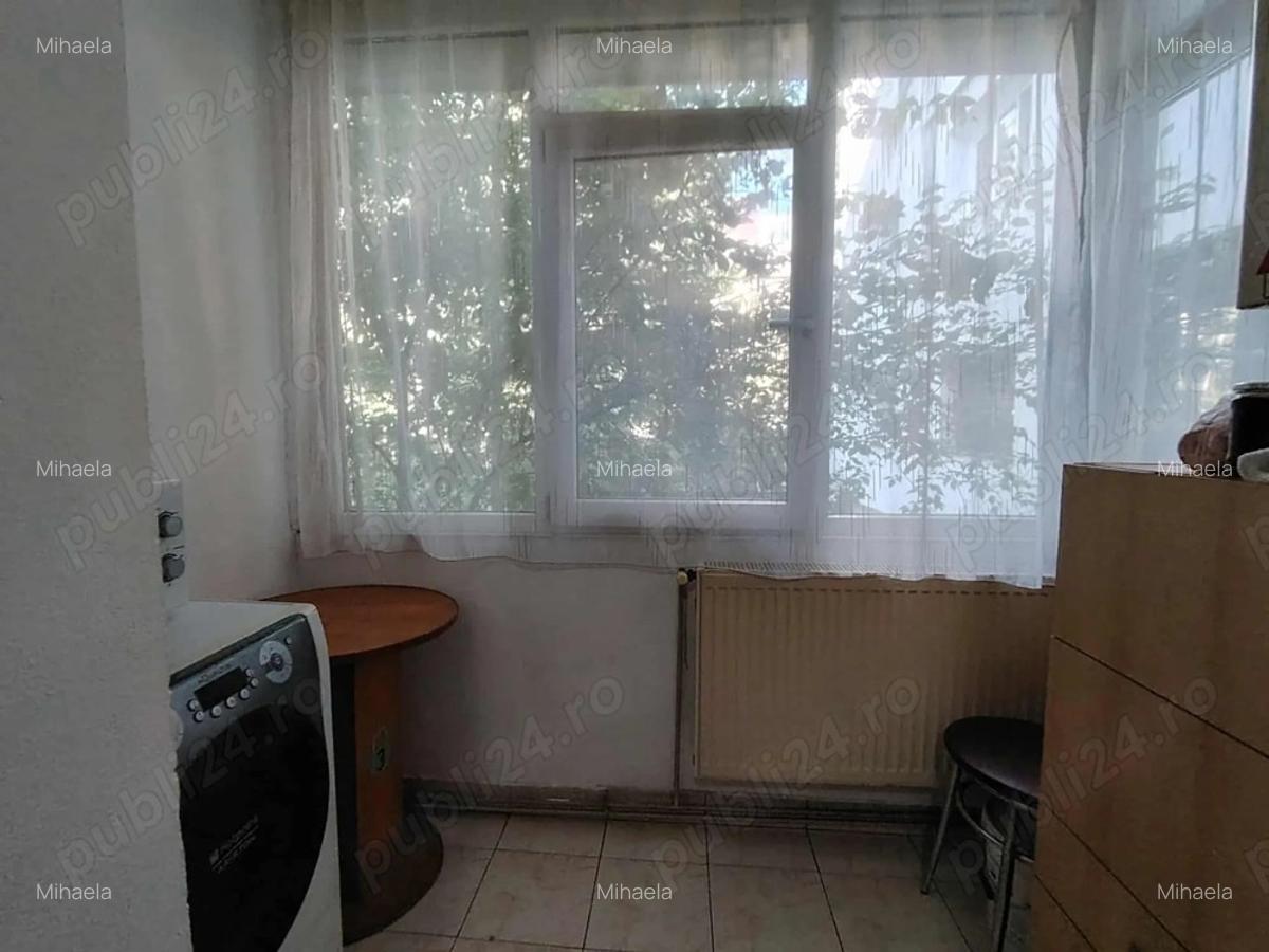 Inchiriez apartament 2 camere, Nicolina - 6