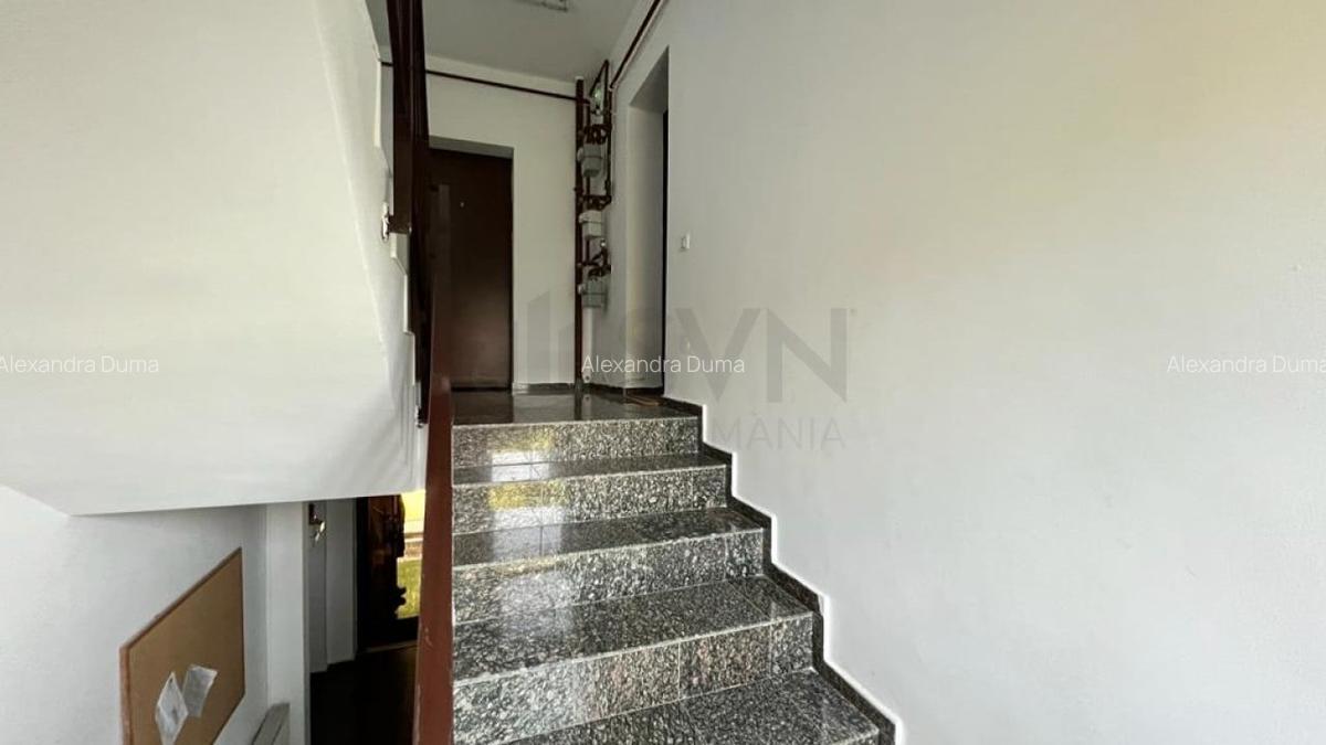 Apartament cu 4 camere decomandat în Băneasa - 13