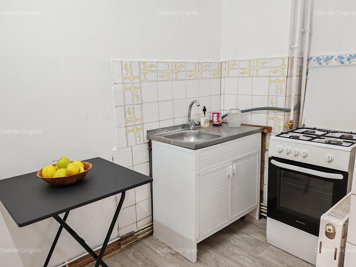 Garoniera libera la vazare zona Grivitei - 5