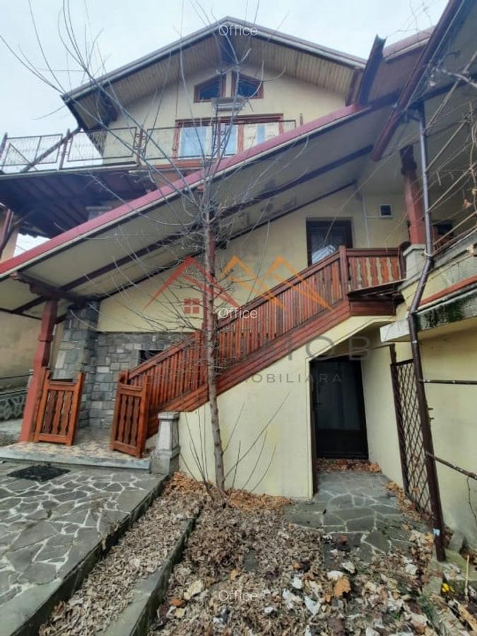 Vila 7 camere, an 1984, garaj, terasa, teren 604 m2, Poiana Campina,PH - 1