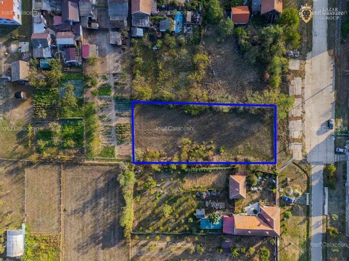 Teren Intravilan De Vanzare Sambateni - 2