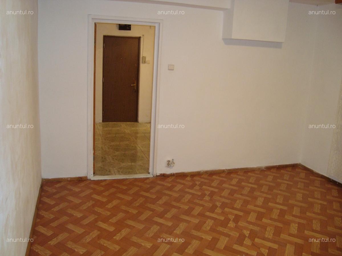 Drumul Taberei, Liceul Lovinescu, decomandata, 40 mp, parter/10, libera - 3