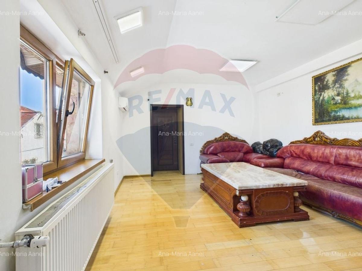 De vanzare| Casa cu piscina, saune si design elegant- Zona Matasari - 23 De vanzare| Casa cu piscina, saune si design elegant- Zona Matasari - 23