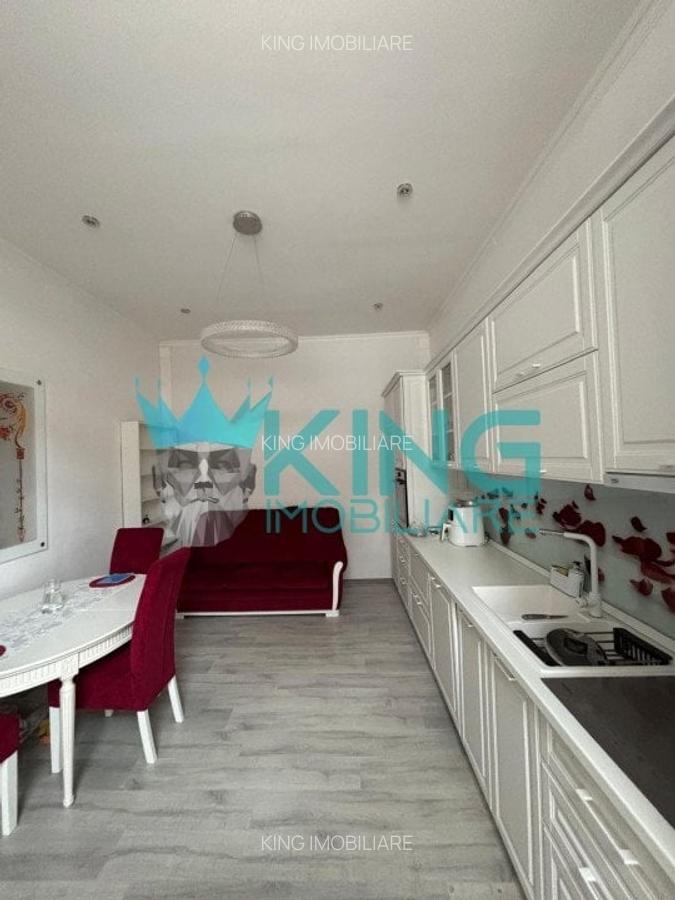 Apartament cu 4 camere decomandat în Central - 2