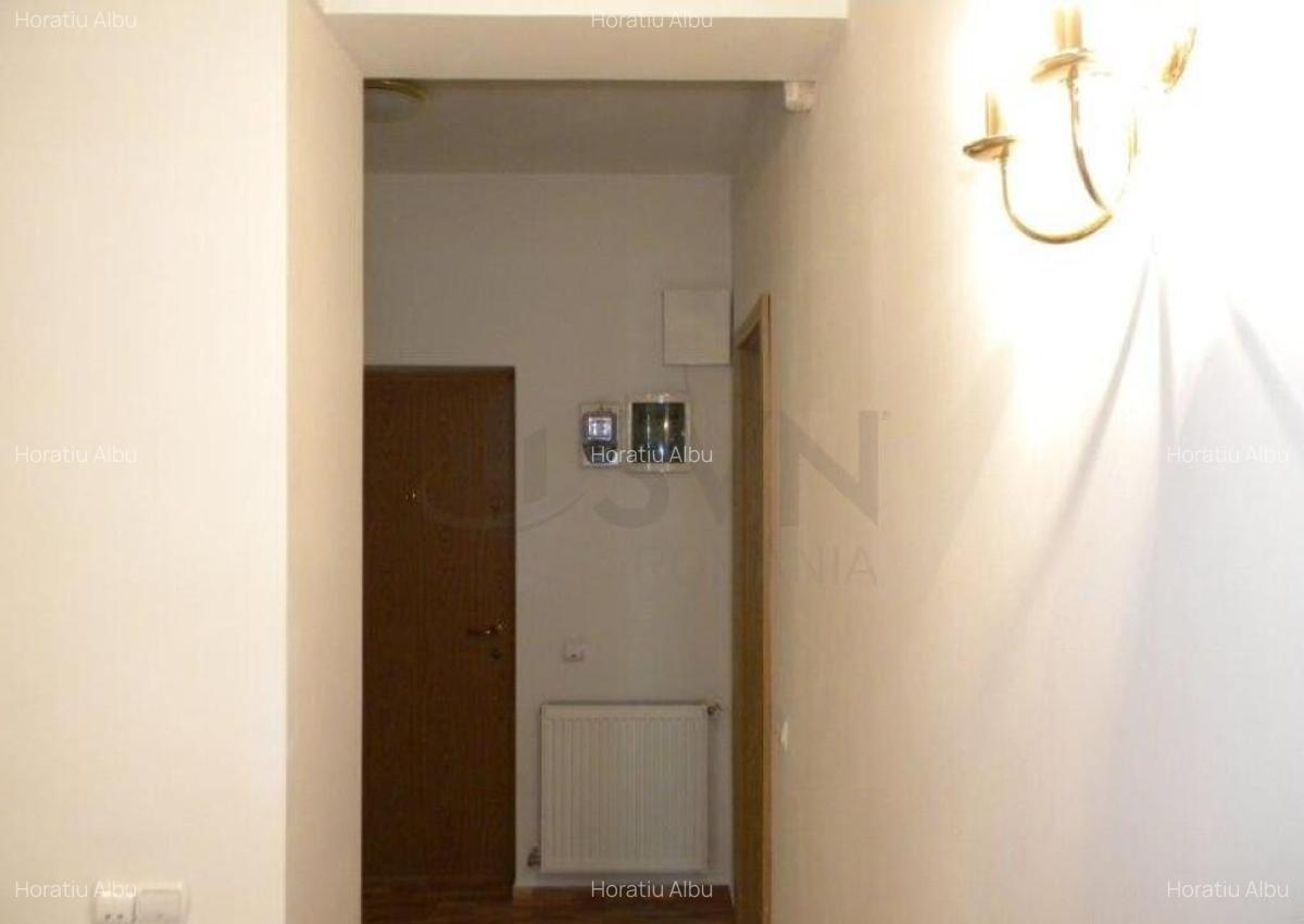 Apartament cu 4 camere Televiziune - 5