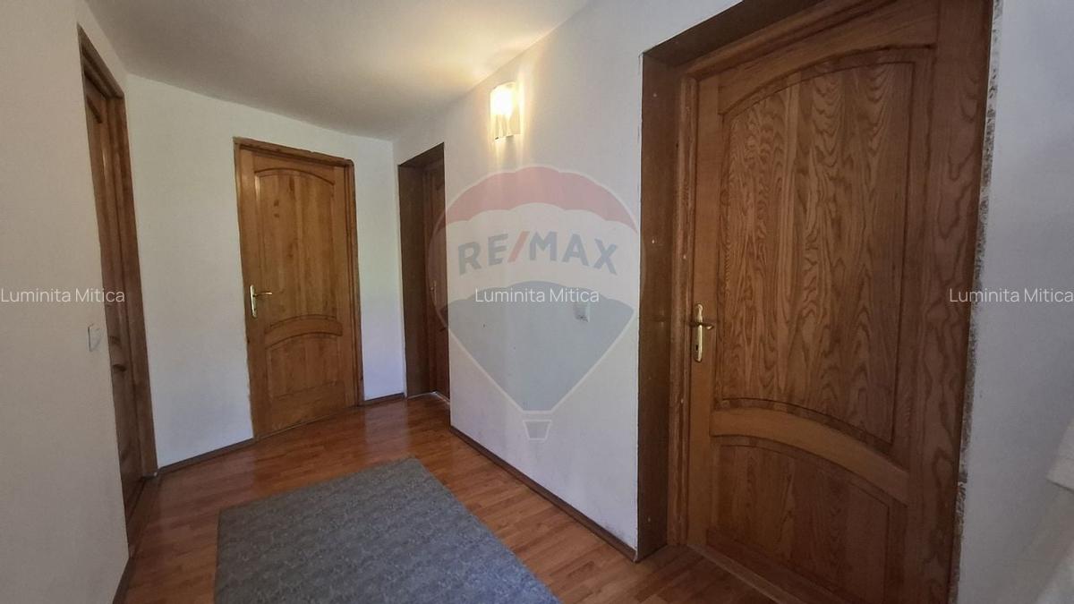 Casa de vacanta in Magura, la poalele Muntilor Piatra Craiului - 11 Casa de vacanta in Magura, la poalele Muntilor Piatra Craiului - 11